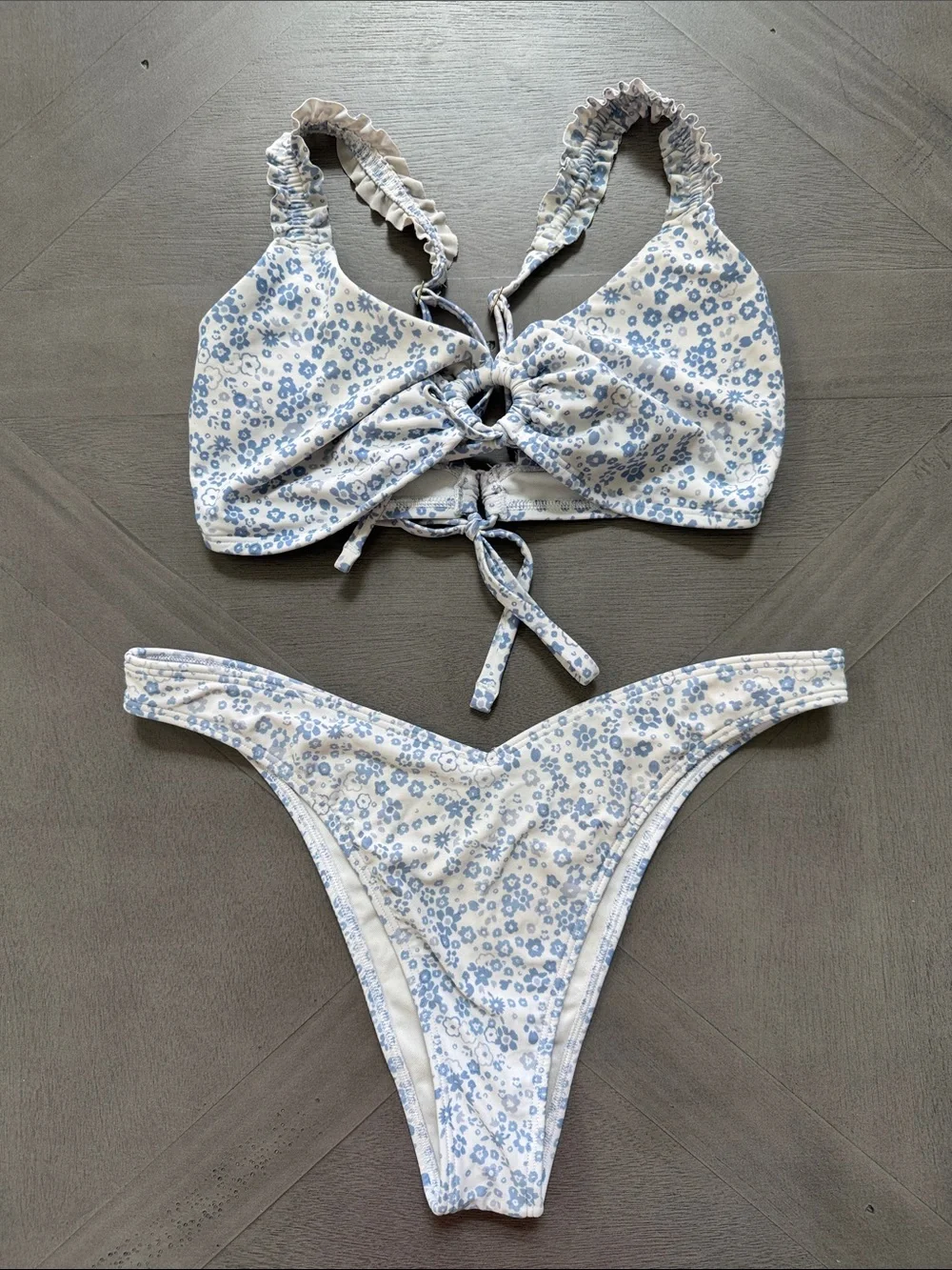 Hollister White & Light Blue Floral Ruffle Strap Bikini Set - Picture 1 of 2